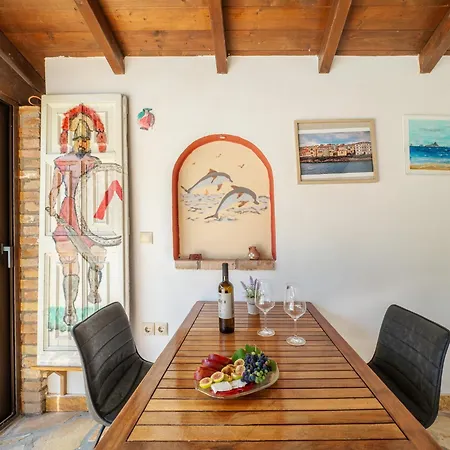 Kamaritis Private Bedroom, Pool View Apartmán *