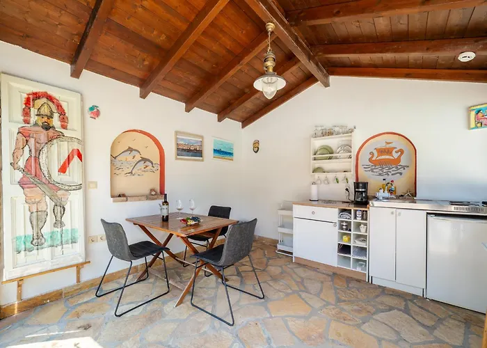 Kamaritis Private Bedroom, Pool View Alepochori