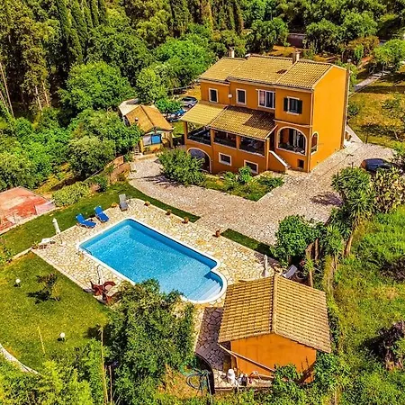 Διαμέρισμα Kamaritis Private Bedroom, Pool View Alepochori