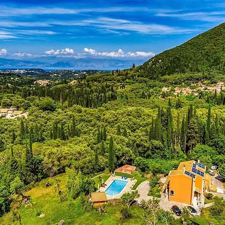 Kamaritis Private Bedroom, Pool View Διαμέρισμα