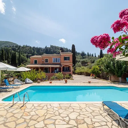 Διαμέρισμα Kamaritis Private Bedroom, Pool View Alepochori