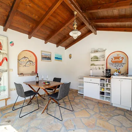 Kamaritis Private Bedroom, Pool View Alepochori