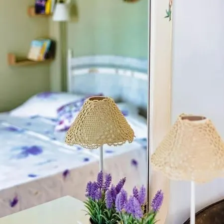 Apartment Kamaritis Private Bedroom, Pool View *
