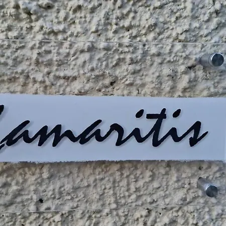 Kamaritis Private Bedroom, Pool View