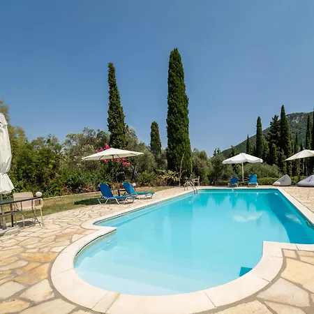 Kamaritis Private Bedroom, Pool View Апартаменты