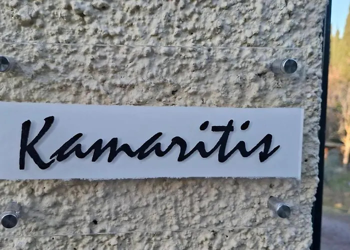 Kamaritis Private Bedroom, Pool View