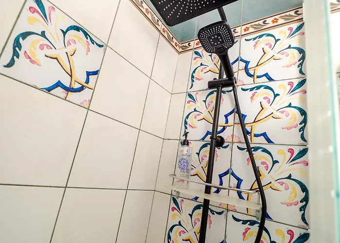 Kamaritis Private Bedroom, Pool View 公寓