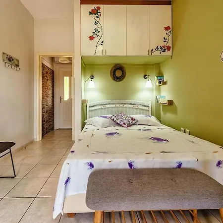 Apartamento Kamaritis Private Bedroom, Pool View *