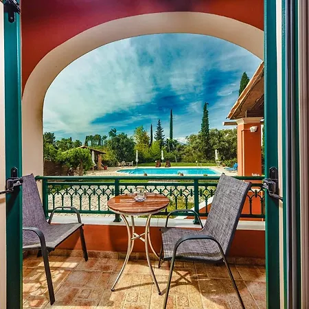 Kamaritis Private Bedroom, Pool View *